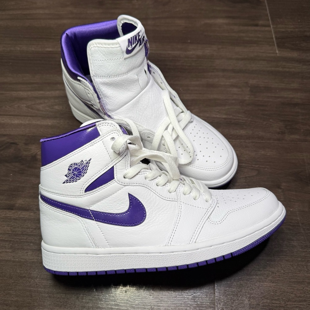Women's Air Jordan 1 Retro High OG in the white and "Court Purple” colorway